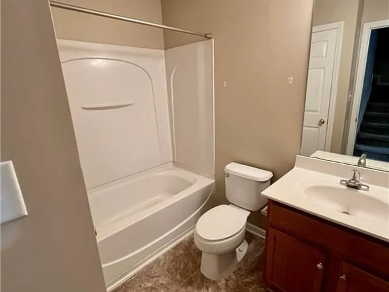 88 Tannenbaum Cir #88 — Photo 6