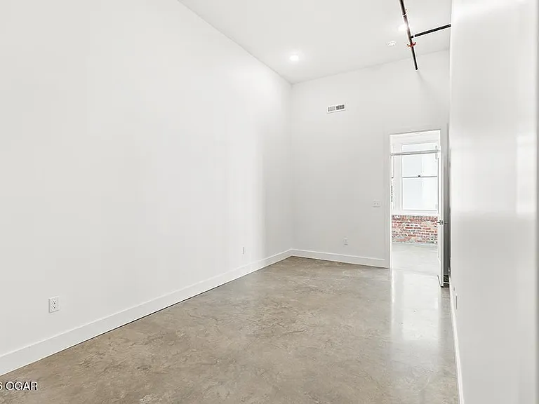401 Virginia Ave #101 — Photo 23