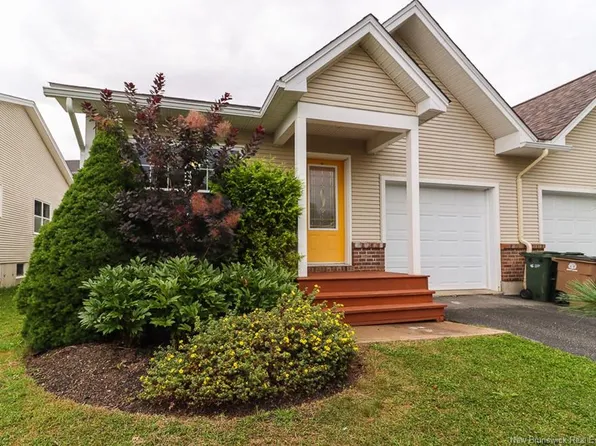 78 Tudor Ln, Saint John, NB E2K 5T6