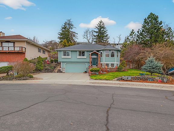 3rd image of 1691 Appaloosa Rd