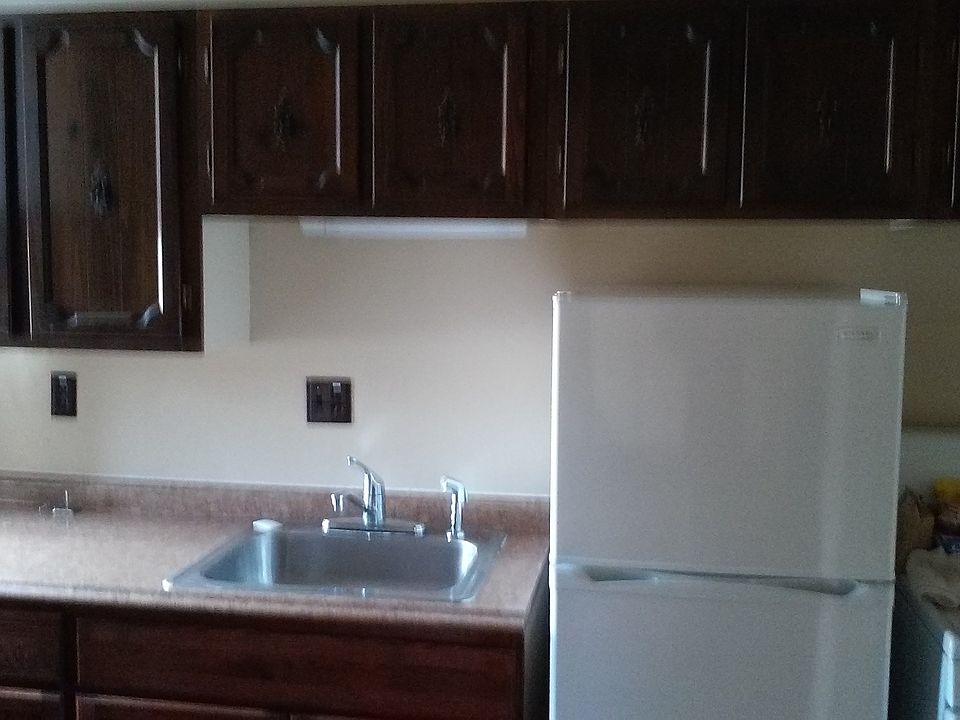 Small Kitchen/ all newly installed appliances