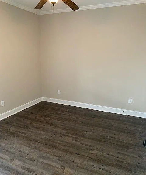 2221 Brookville Dr #B — Photo 11