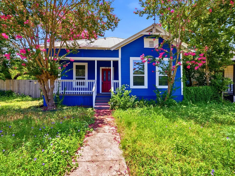 112 Avenue B