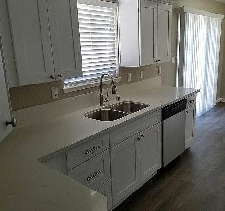 4th image of 3913 Wildrose Way