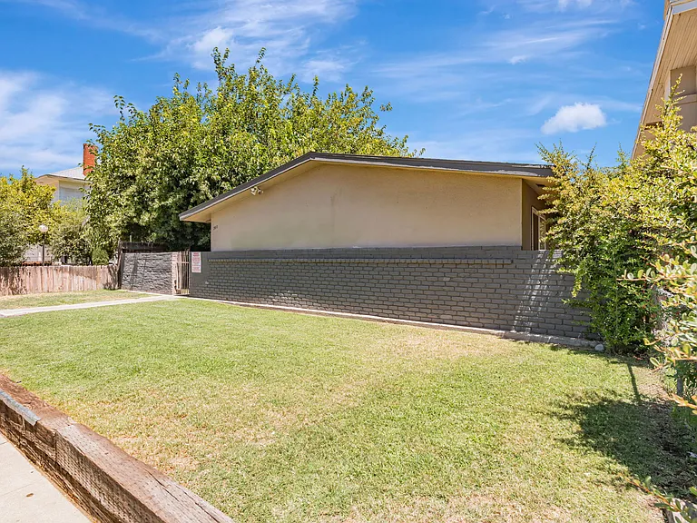 360 N Calaveras St #1 — Photo 21