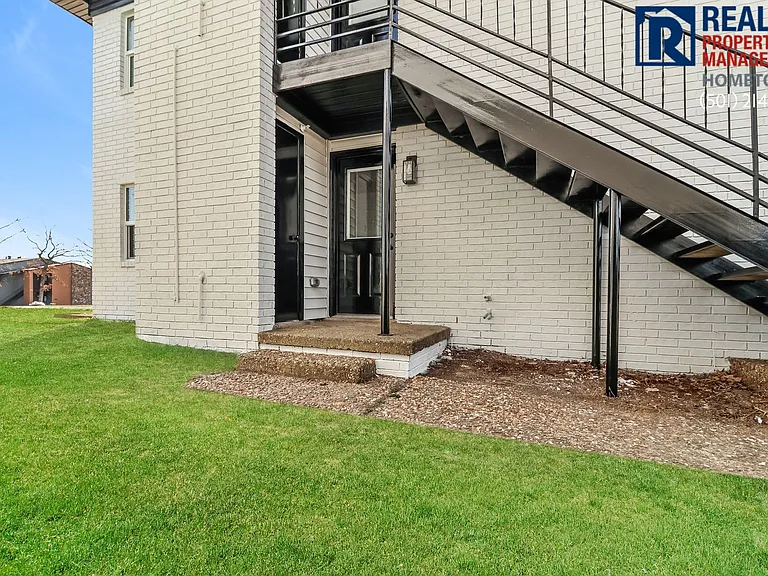 1812 Sanford Dr #2 — Photo 18