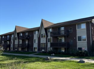 36777 Sibley Rd #J, New Boston, MI 48164