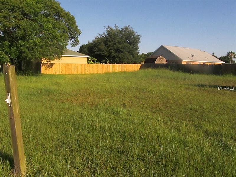 2nd image of 2741 Andes Way