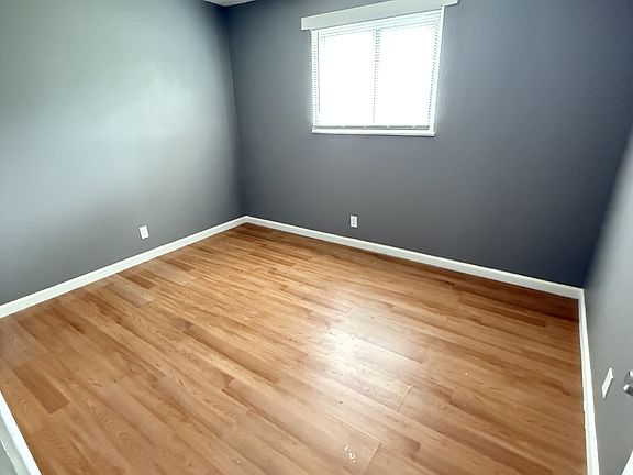 5th image of 11543 E Lexington Ave #4