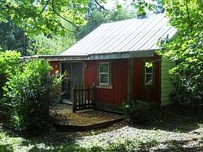 2nd image of 440 Camelia Dr