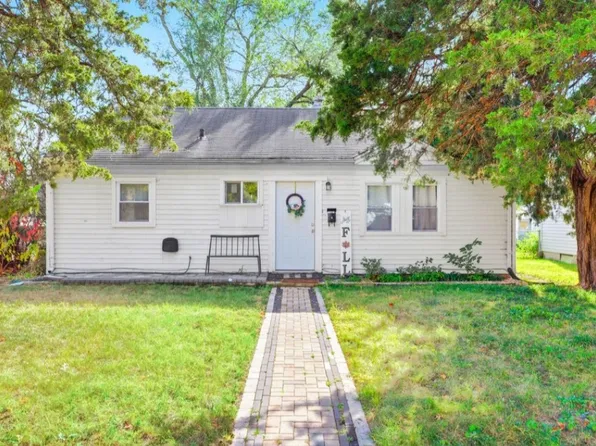 2804 Gladstone Ave, Rockford, IL 61101