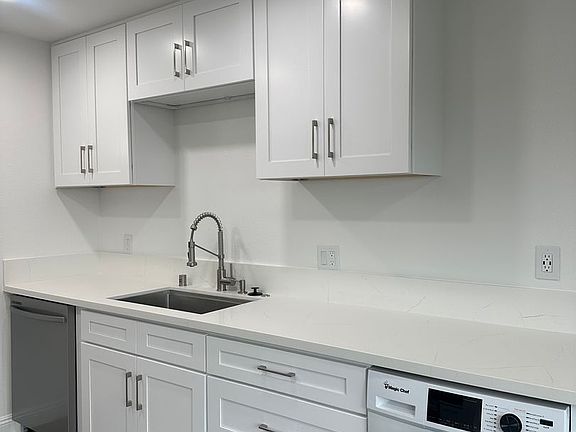 4th image of 6640-6930 Westpark Pl #6720-C