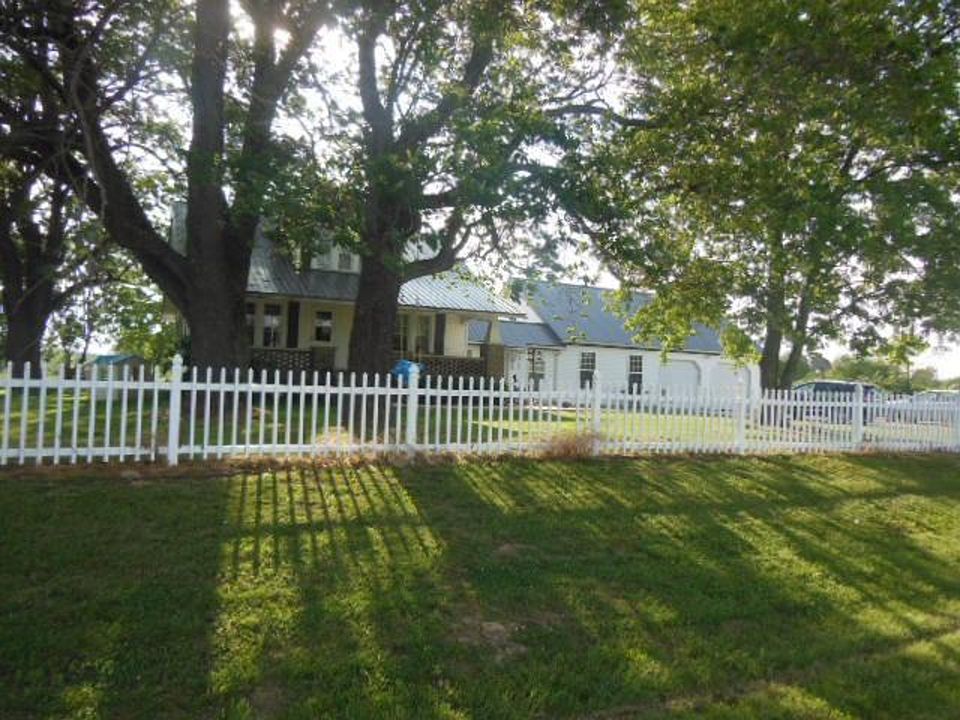 1761 County Highway 13, Xenia, IL 62899 Zillow