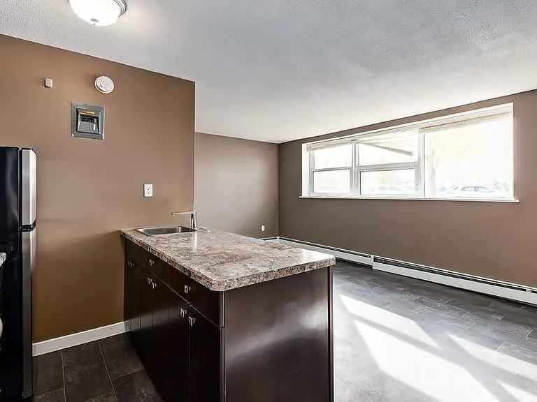 233 Bradbrooke Dr #13 — Photo 9