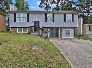 5598 Emerald Gln, Stone Mountain, GA 30088