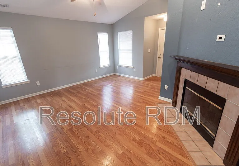 11968 Locus Ln — Photo 11