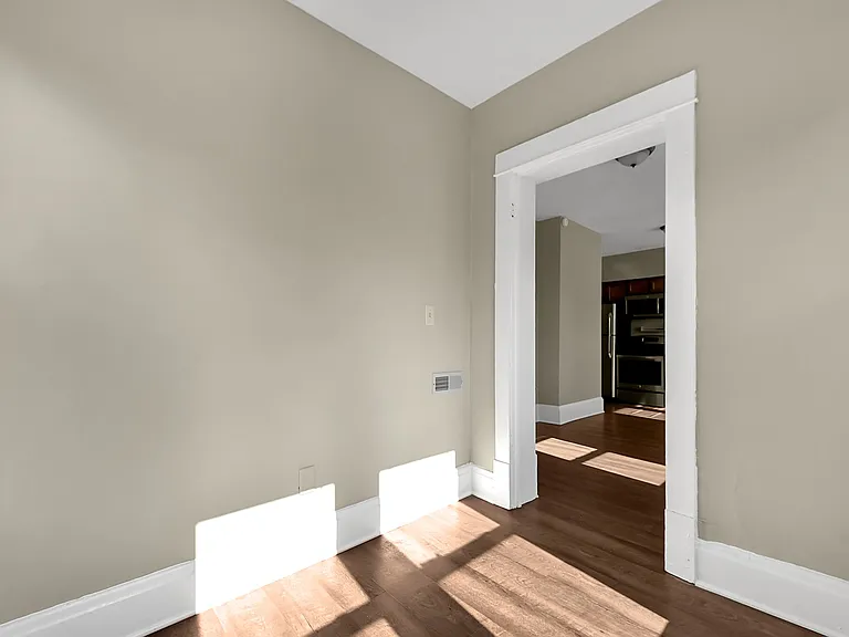 345 Chittenden Ave #D — Photo 1