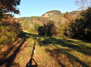 129 Old Campus Rd, Frenchburg, KY 40322