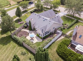 113 Prairieview Ct, Oswego, IL 60543