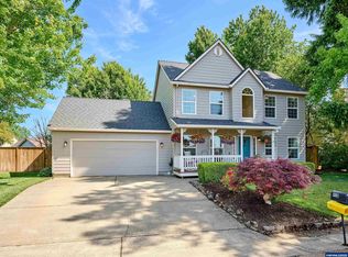 958 Meadowvale Ln, Woodburn, OR