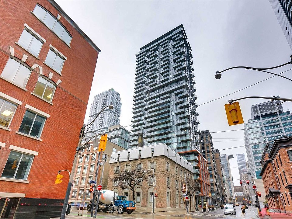 126 Simcoe St Toronto, ON, M5H4E6 Apartments for Rent Zillow