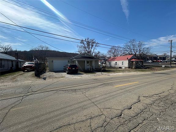 4th image of 24 Woodlawn Dr