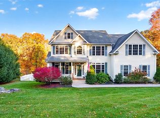 18 Chestnut Lane, Pawling, NY 12564