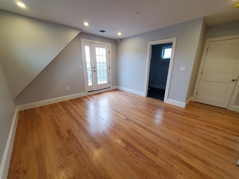21 Shepard St — Photo 7