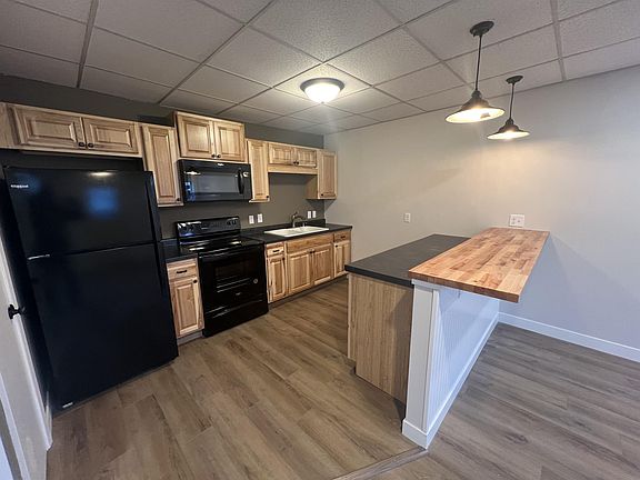 2nd image of 409 Elm Ave #6