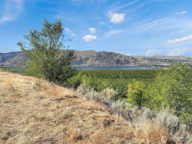 4th image of 16 Columbia View Drive