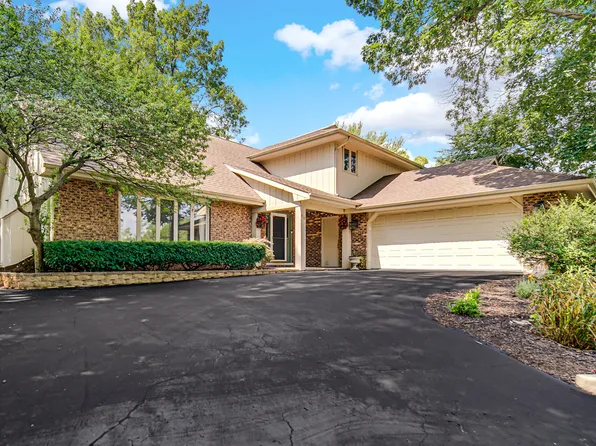 418 Wessex Rd, Valparaiso, IN 46385