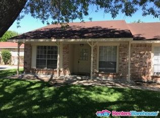 7902 Hiawatha St, Baytown, TX 77521