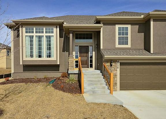 2nd image of 4506 NE 91st Ter