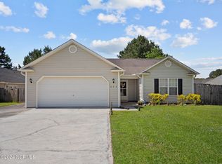 204 Jasmine Ln, Jacksonville, NC 28546