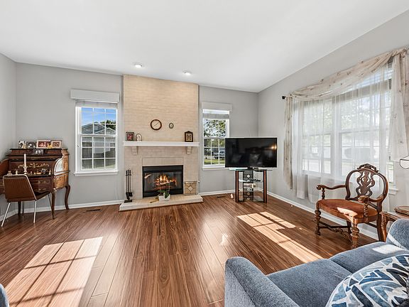 4th image of 13142 W Sheffield Ln