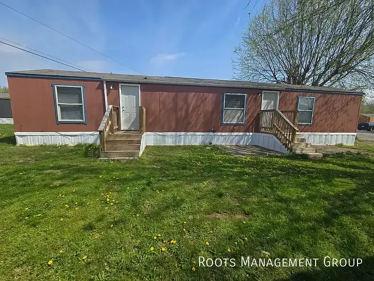 272 Emerson Bypass Rd #B17 — Photo 1