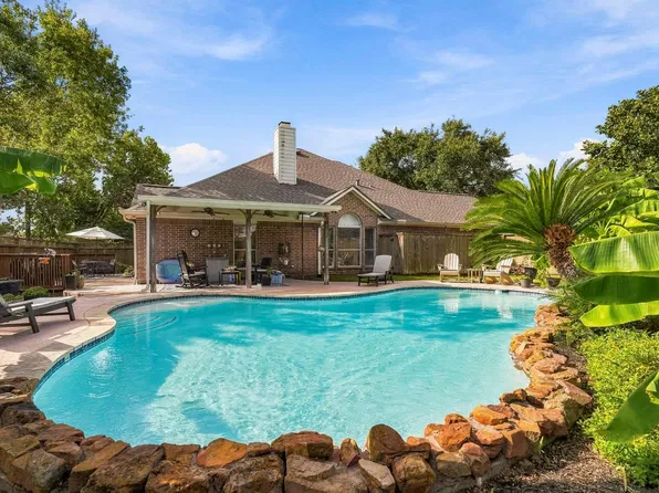 3905 Kimberly Dr, Pearland, TX 77581