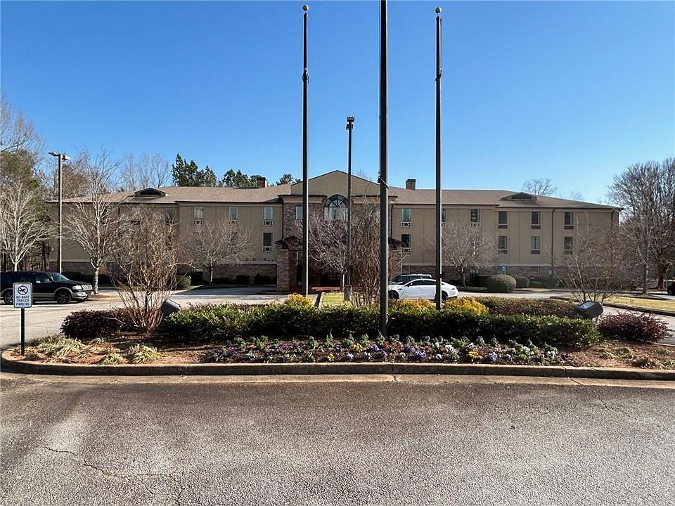 1st image of 930 Lake Oconee Pkwy Unit 304