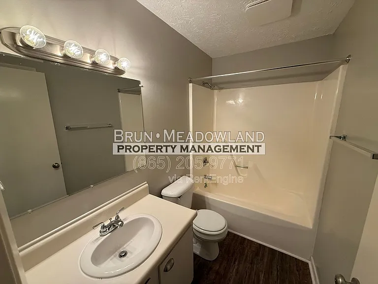 8719 Gleason Dr #C — Photo 22