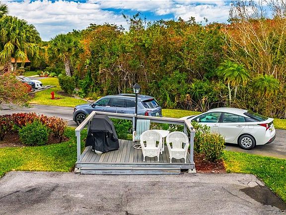 4th image of 3100 SE Pruitt Rd APT E203