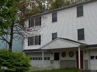 12 Adanti Ave, Ansonia, CT 06401