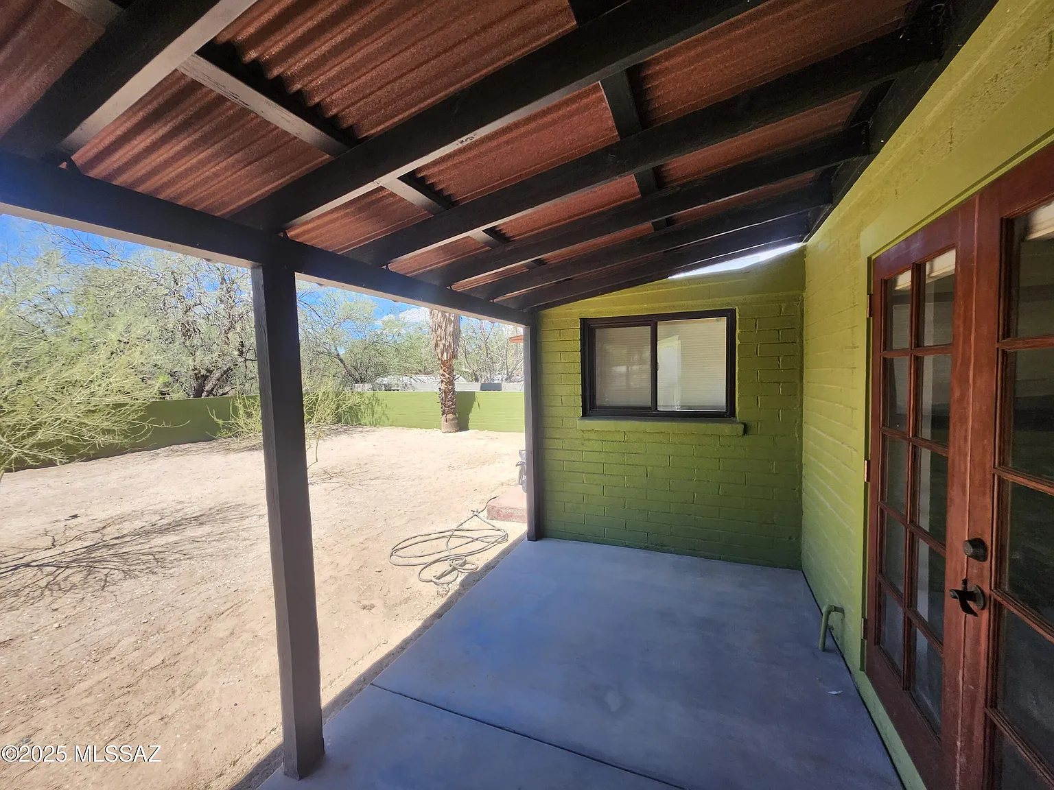 2 bed, 1.0 bath, 968 sqft, $1,550 — Photo 3