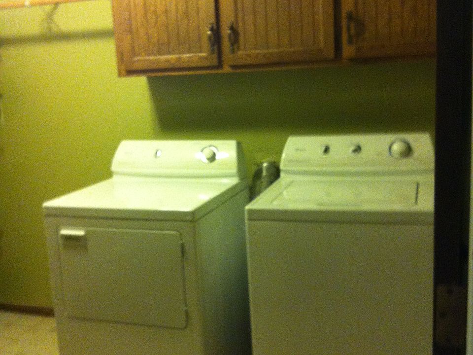 washer & dryer not included