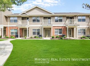 302 Starwood Dr, Saint Peters, MO 63376