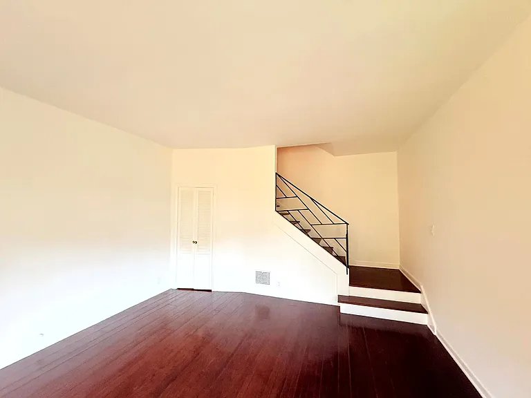 7660 Hollywood Boulevard — Photo 15