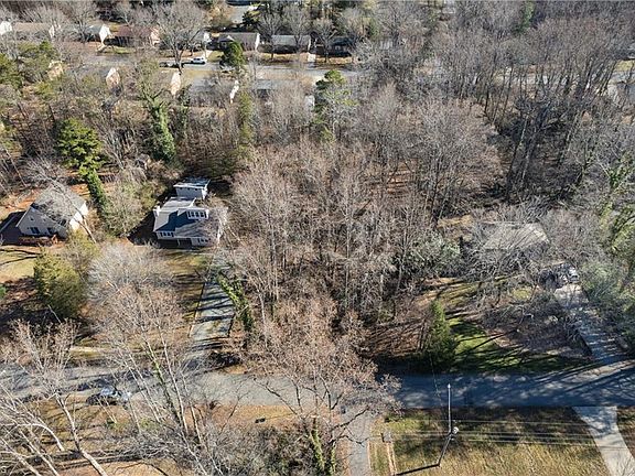 3rd image of 0 Linbrook Dr