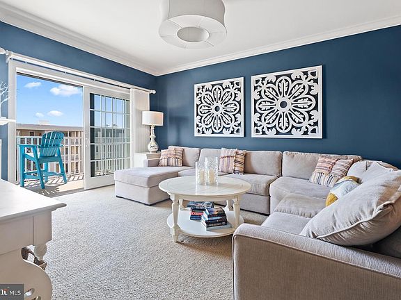 3rd image of 301 14th St Unit 207