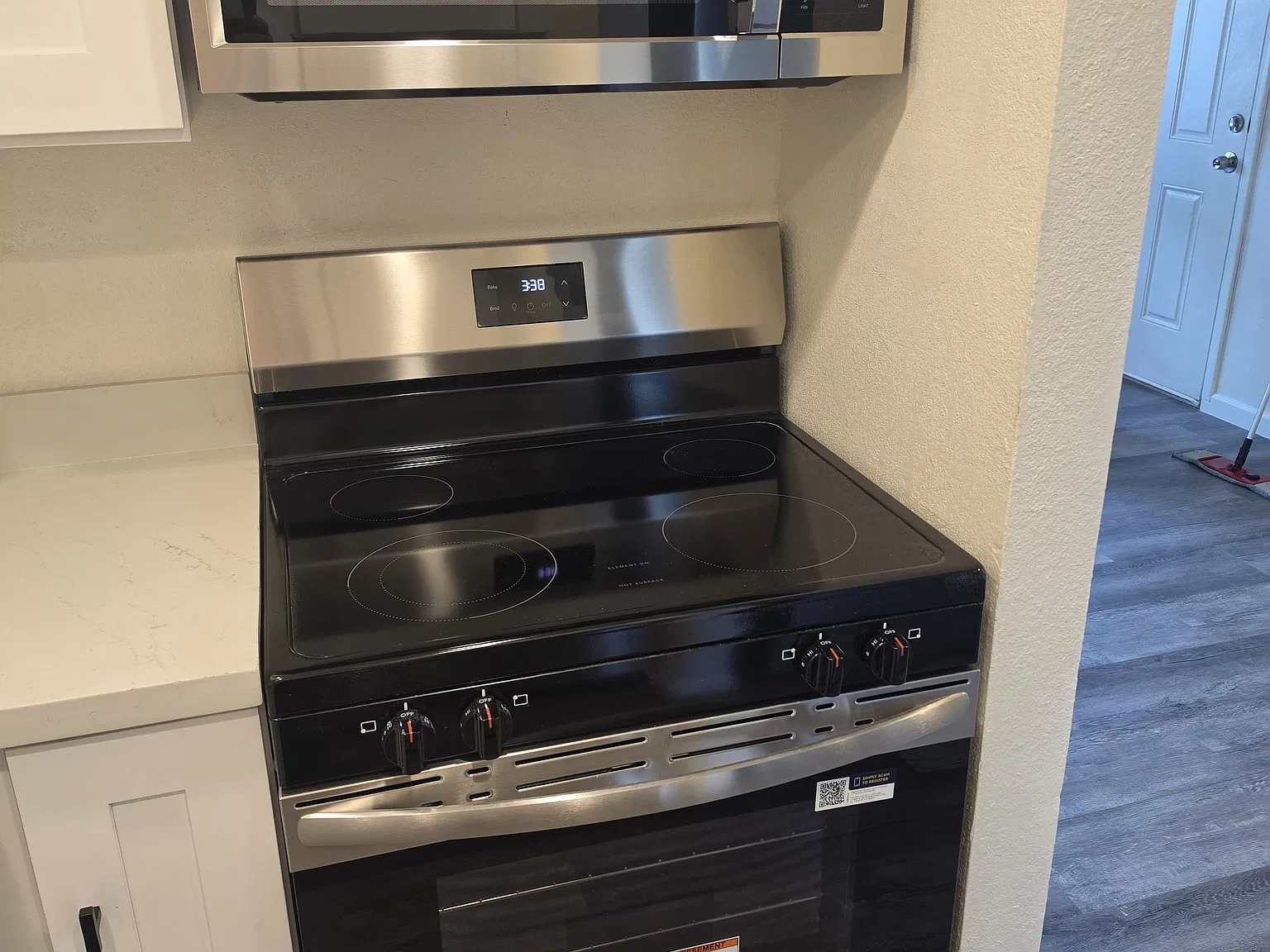 700 W University Dr — Photo 2