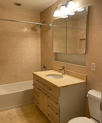 5th image of 14320 Hoover Ave APT 305