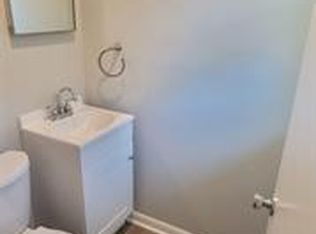 560 Stagecoach Rd APT A, Charlottesville, VA 22902